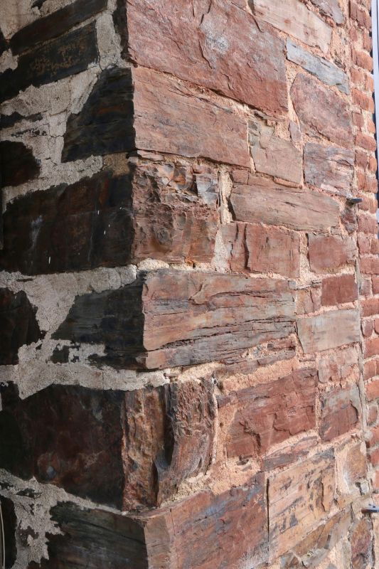 Signs Commercial Brick Or Stone Mortar Needs Tuckpointing